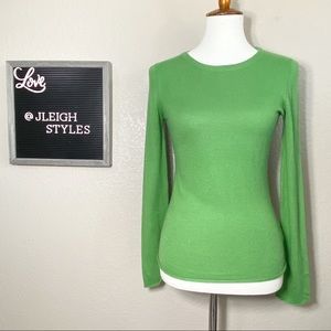 Green Crewneck Raw Hem Lightweight Sweater